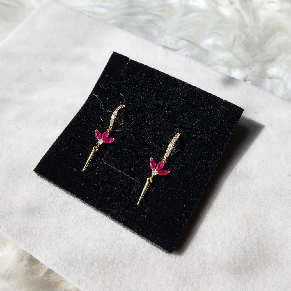Elegant Gold & Pink Flower Drop Earrings - Picture 3 of 4